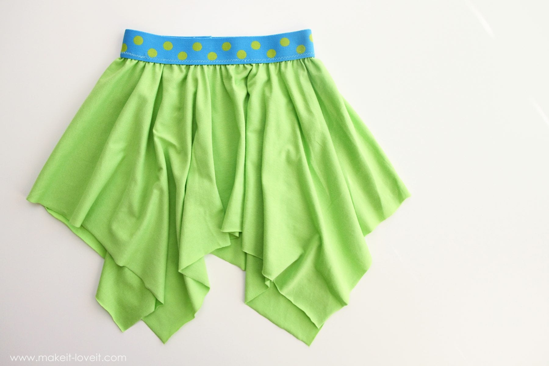 DIY Hankerchief Skirt Pattern  How to Make a Sqare Circle Skirt