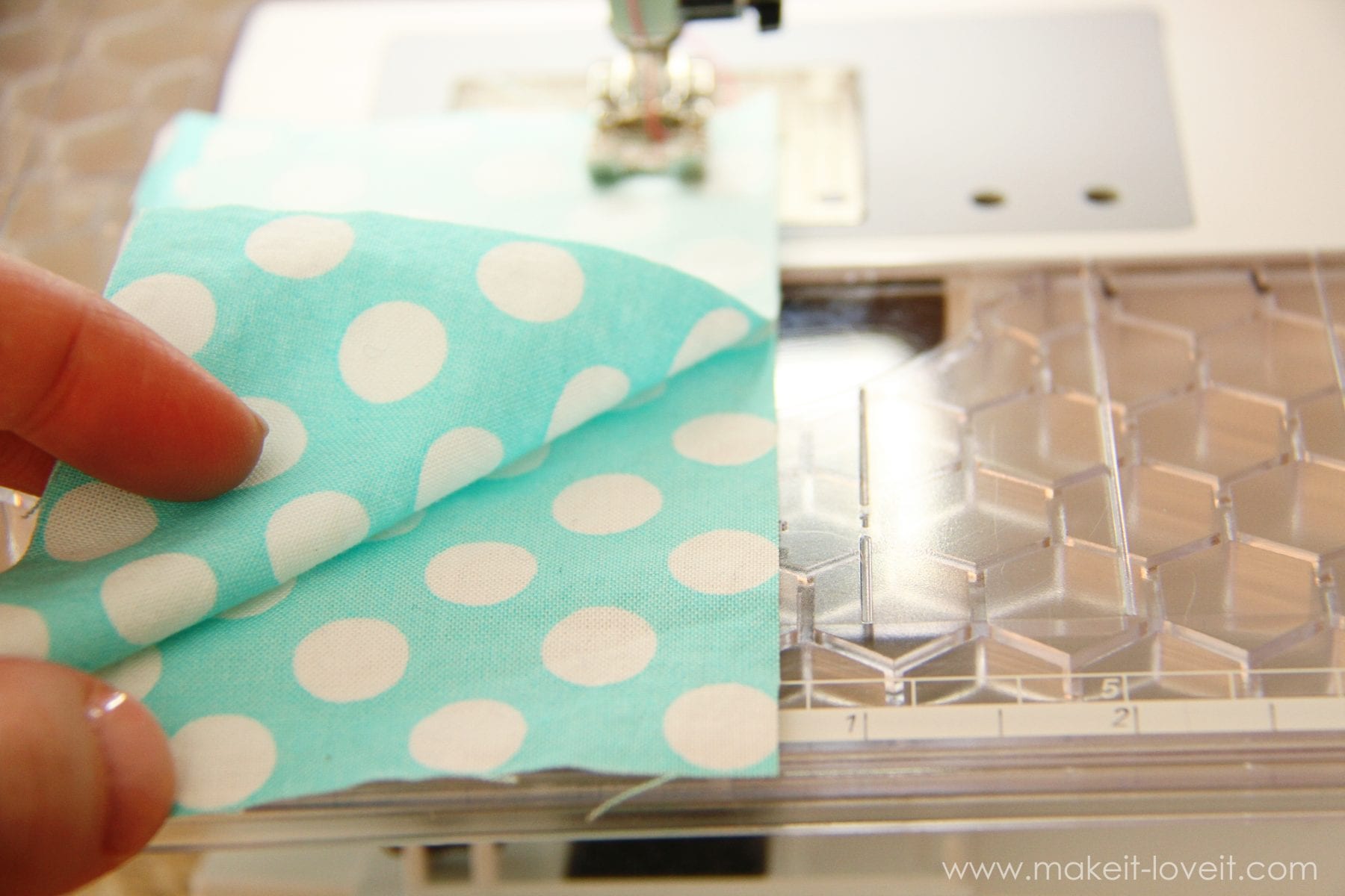 How to Make a Sewing Machine Cover 