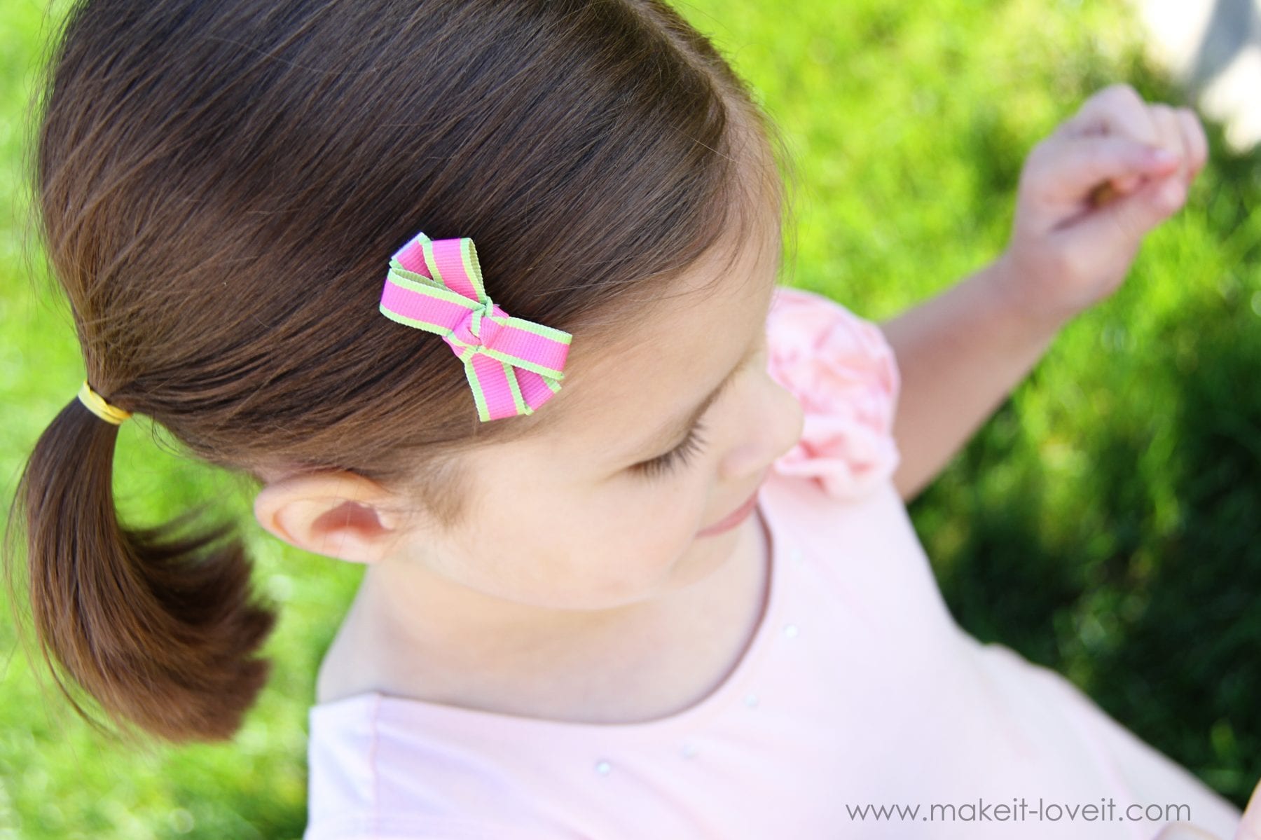 How to Make Non-slip Baby / Girls Bow Hairclips (Actually Stay In!)