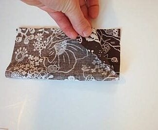 Sewing tips – ‘cut on the fold’ and ‘fabric grain’