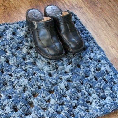 35 Creative DIY Craft Ideas For What to Do With Old Jeans