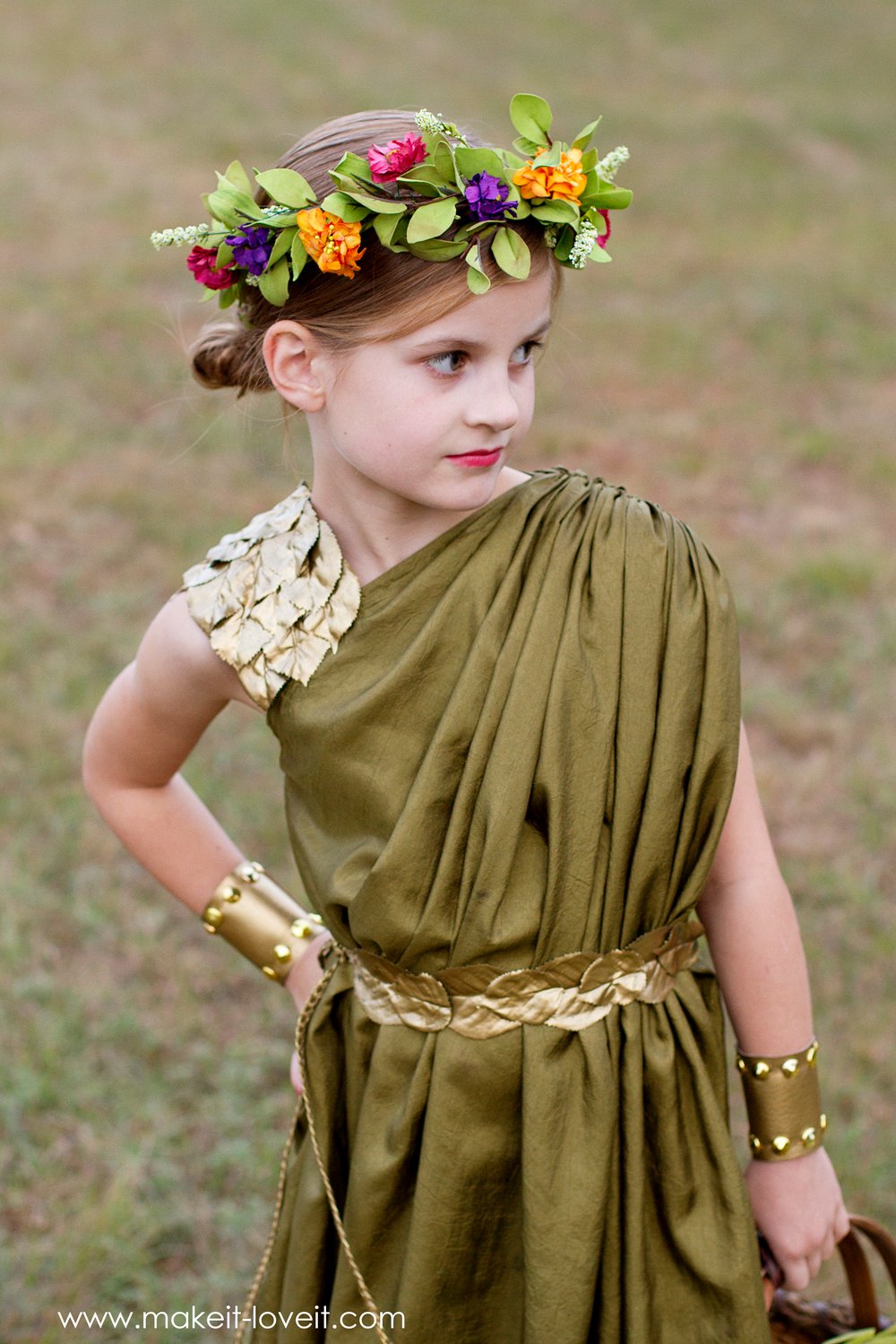 Diy greek goddess costume: demeter